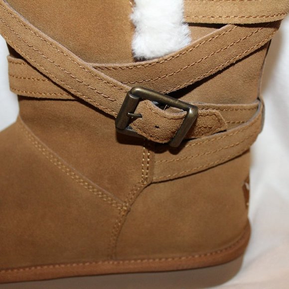 NIB UGG KOOLABURRA CLASSIC SHORT BUCKLE SUEDE BOOTS CHESTNUT - Picture 6 of 7
